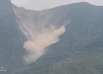 रामेछापको घ्याप्चेमा सुख्खा पहिरो, पहिरो खसीरहेकै बेला पानी पर्‍यो भने जोखिम– प्रहरी