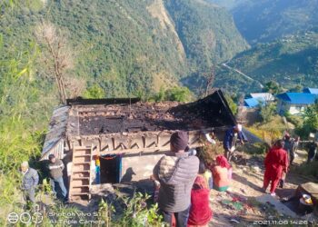 गुम्देलमा आगलागी हुँदा एक घर जलेर नष्ट, आधा करोड भन्दा बढी क्षति