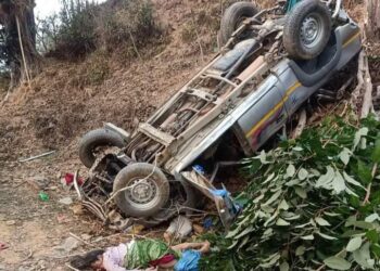 मन्थलीको कौछिनीमा बोलेरो दुर्घटना हुँदा ४ जनाको मृत्यु, ११ जना घाइते