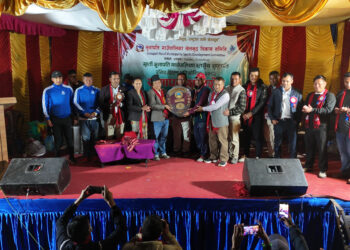 ७ स्वर्ण सहित कृष्णपुरी माविले जित्यो सुनापति सातौं राष्ट्रपति रनिङ शिल्डको उपाधि