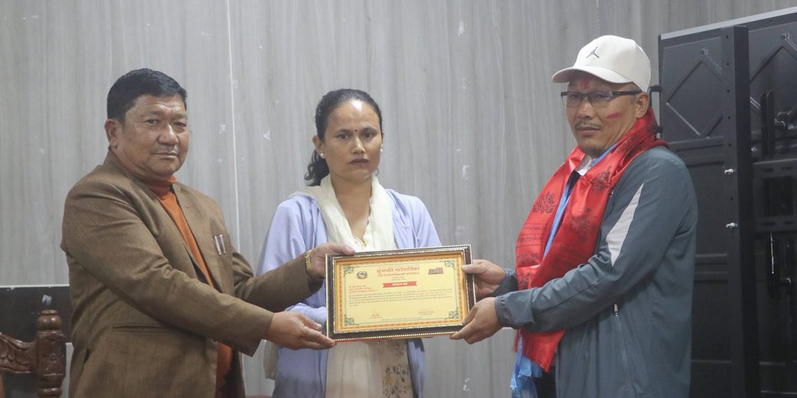 आफ्नो अनुभव सुनाउँदै सुरेश श्रेष्ठले भने– ‘तीता क्षण बिर्सिन्छु, मीठा अनुभव बोकेर जान्छु’